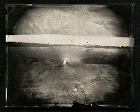 A horizon line of light jumps forward as an expressive stroke of white paint, Sky, ground & objects in shift between the empirical and intuitive